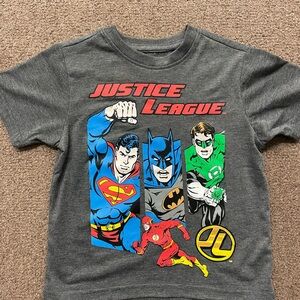 NEW! Justice League T-Shirt Size 5-Boys